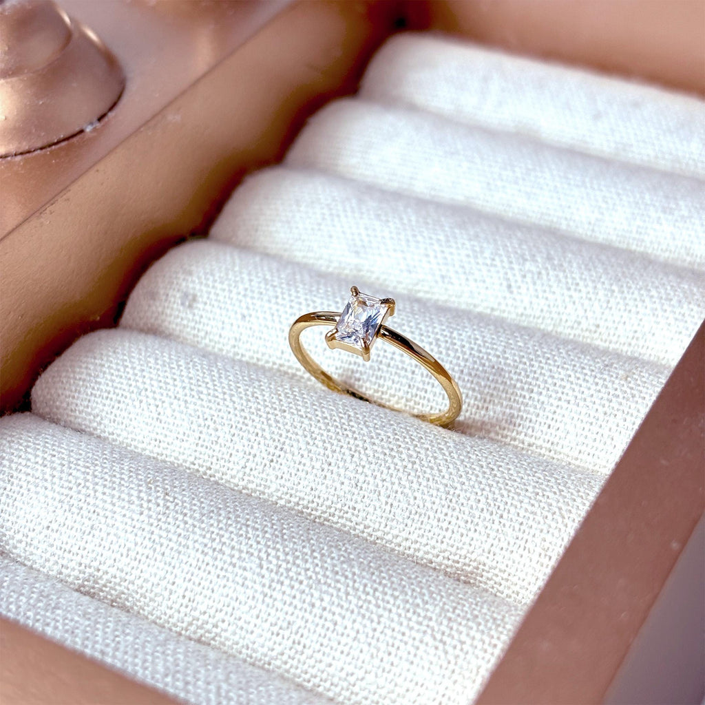 18k Gold Plated Diamond Baguette Ring by Stella Amoré