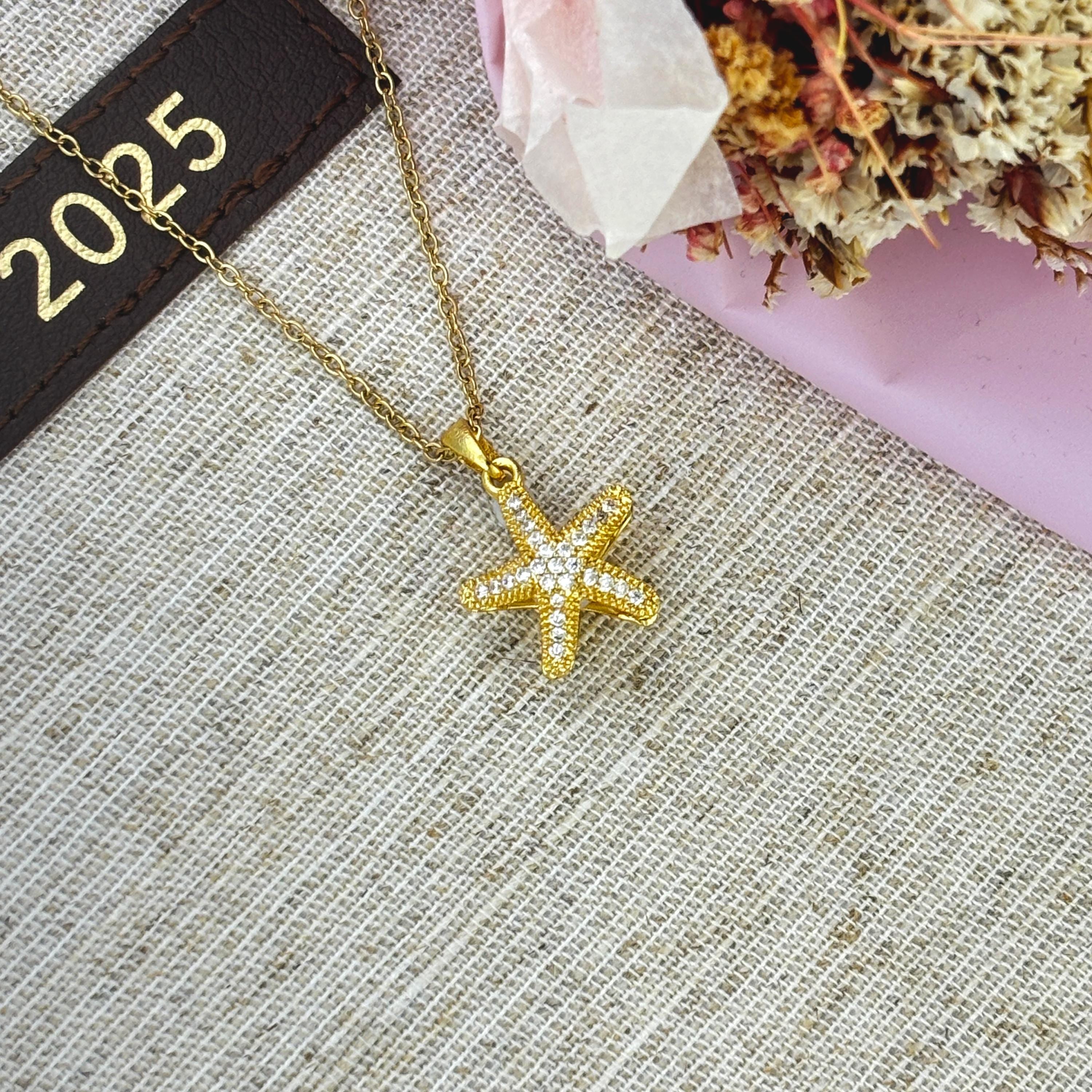 Starfish Oyster Pearl Necklace by Stella Amoré