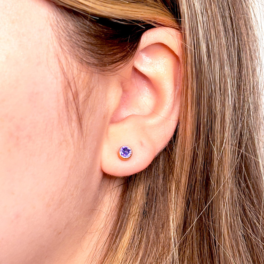 18k Gold Stud Birthstone Earrings by Stella Amoré