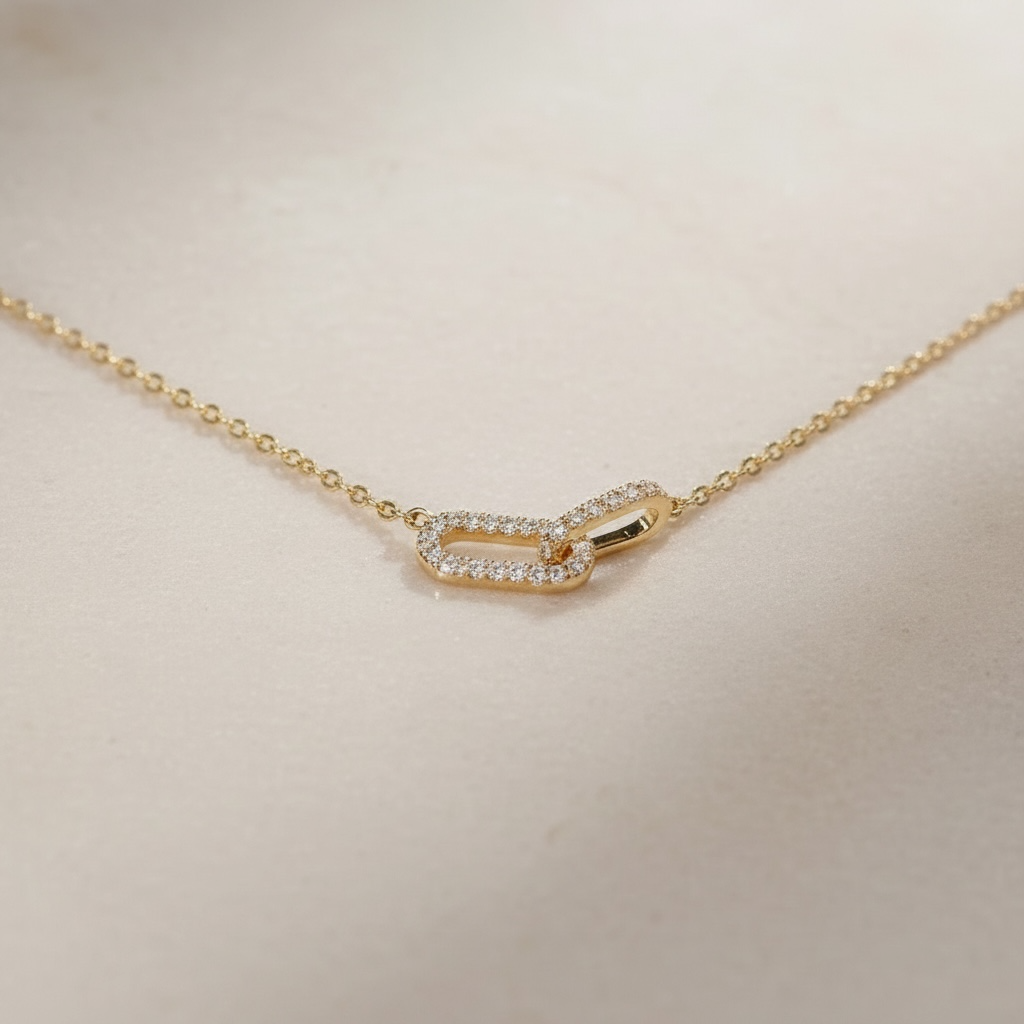 Interlocking Diamond Necklace | Dainty Gold Pendant Necklace for Meaningful Gifts