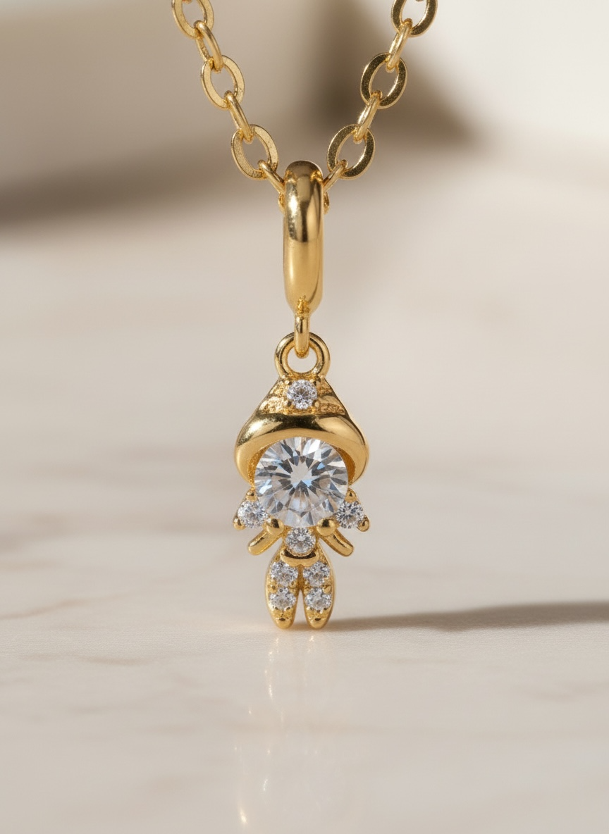 Luxury Jewelry Gold Necklace, Diamond-Like Stones, Elegant Sparkling Pendant, Timeless Fashion Statement Piece